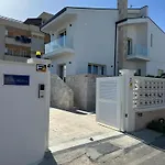 Andrea Luxury Appartement *