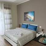 Andrea Luxury Апартаменты *