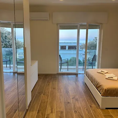 Andrea Luxury * Bari